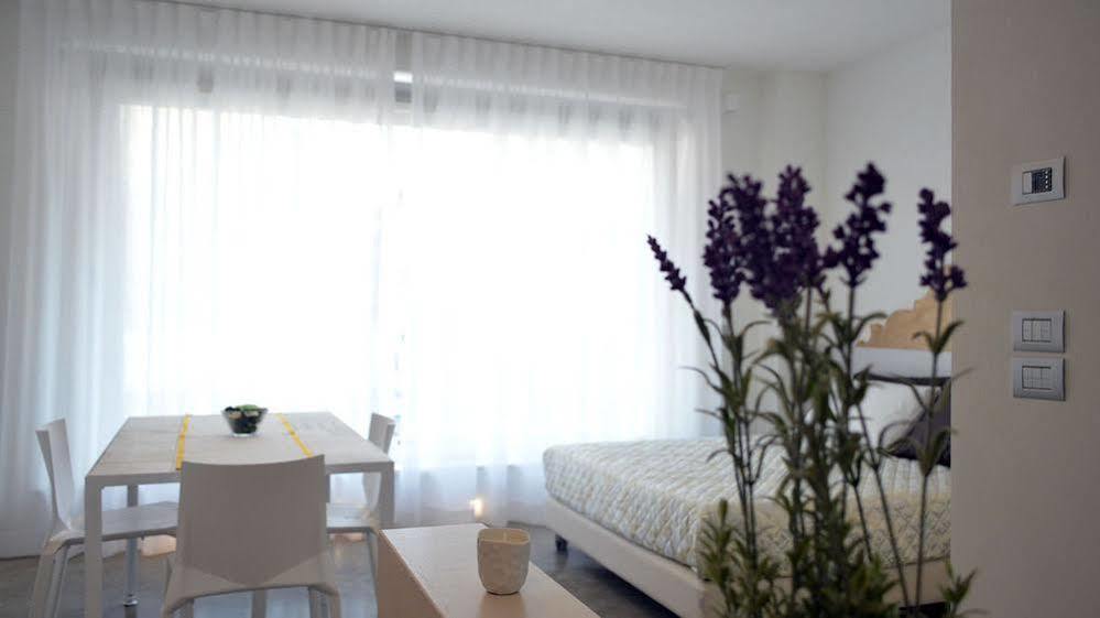 Residenza Domo Lejlighed Porto SantʼElpidio Eksteriør billede