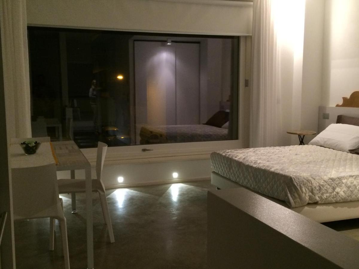 Residenza Domo Lejlighed Porto SantʼElpidio Værelse billede