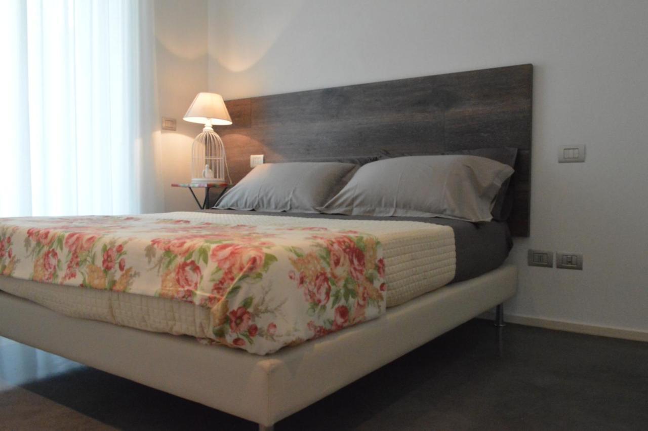 Residenza Domo Lejlighed Porto SantʼElpidio Værelse billede